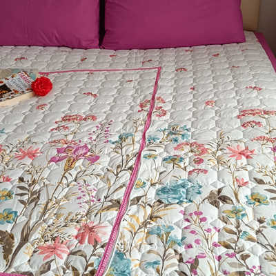 Tek Kişilik Bahar Desenli-Sürpriz Yastık