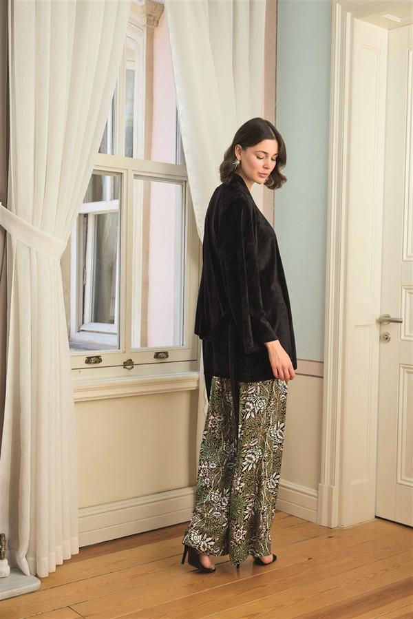 Arias Dolap Çiçek Yaprak ve Etnik Desenli Dantelli 3'lü Pijama Takımı