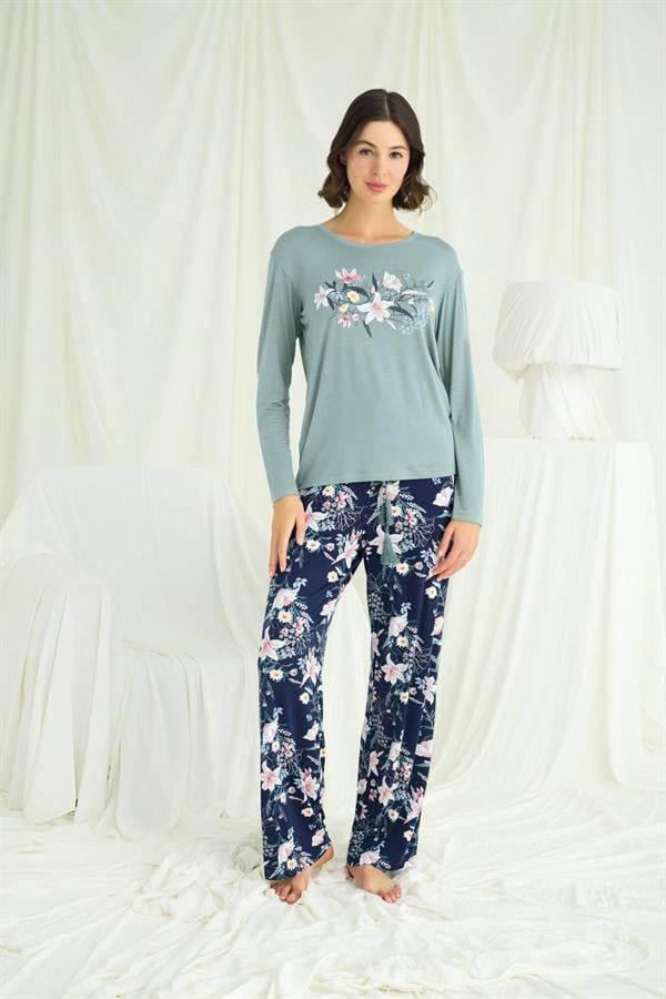 Arias Dolap Çiçek ve Yaprak Desenli Baskılı Pijama Takımı