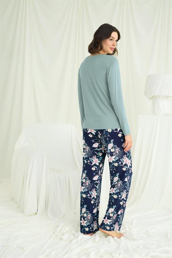 Arias Dolap Çiçek ve Yaprak Desenli Baskılı Pijama Takımı