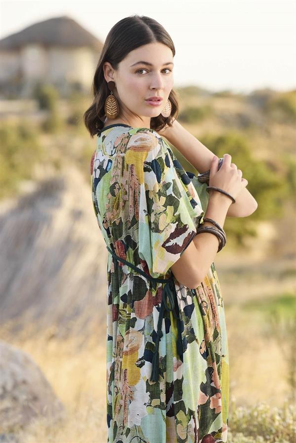 Arias Dolap %100 Viskon Çiçek ve Yaprak Desenli Kısa Kollu Elbise 