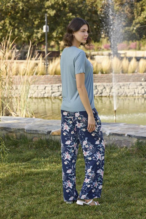 Arias Dolap Çiçek ve Yaprak Desenli ve Baskılı Pijama Takımı