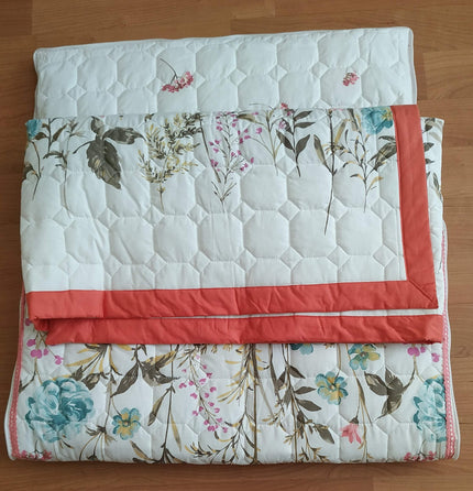 Çift Kişilik İnce Kapitone Yorgan Sürpriz Yastık