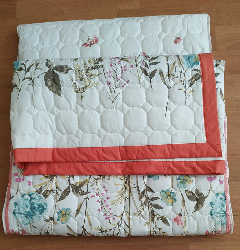 Çift Kişilik İnce Kapitone Yorgan Sürpriz Yastık