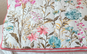 Tek Kişilik Bahar Desenli-Sürpriz Yastık