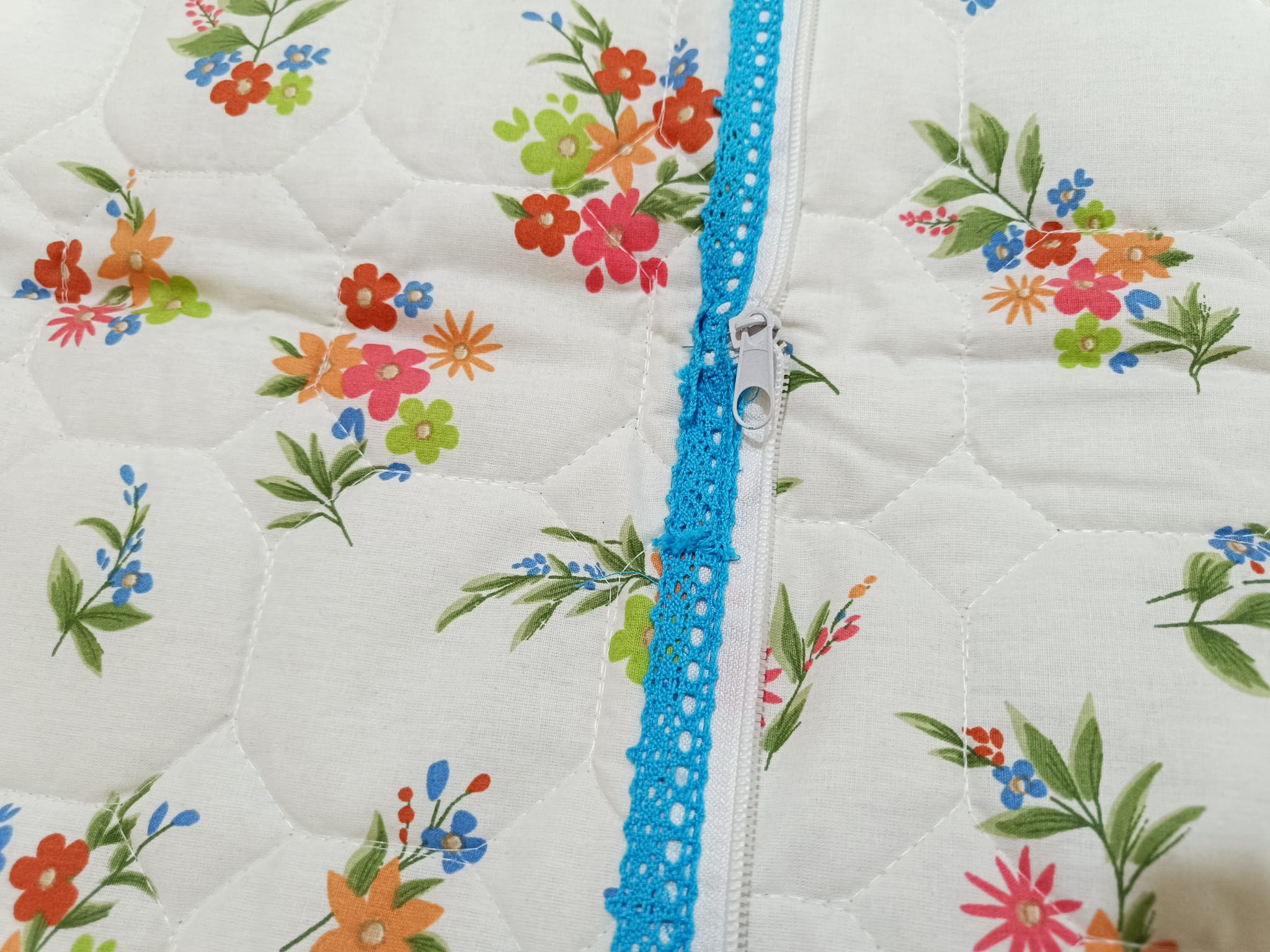 Çift Kişilik İnce Yorgan-Sürpriz Yastık