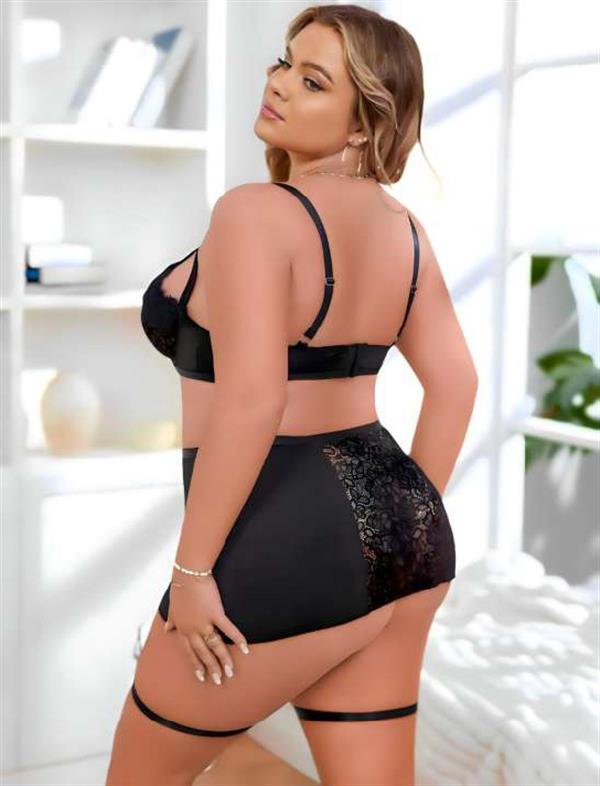 Arias Dolap Büyük Beden Siyah Dantel İşlemeli Dekolteli Jartiyer Takımı