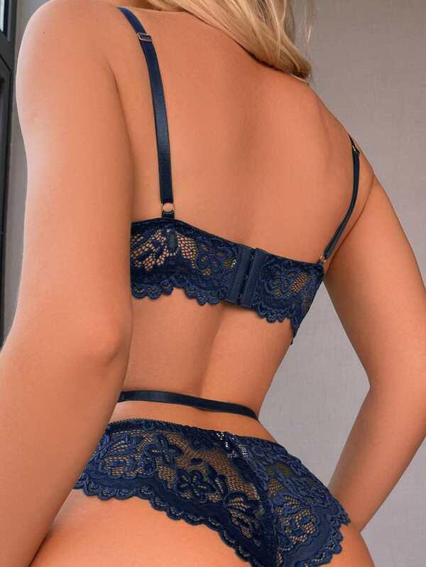 Arias Dolap Kalp Aksesuarlı Dantelli Fantezi Mavi Jartiyer Takım 