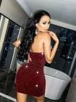Arias Dolap Özel Tasarım Boyundan Bağlamalı Dekolteli Işıltılı Fantezi Bordo Mini Club Elbisesi