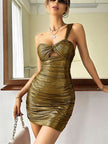 Arias Dolap Özel Tasarım Göğüs Dekolteli Tek Omuz Parlak Işıltılı Gold Fantezi Mini Club Elbise 