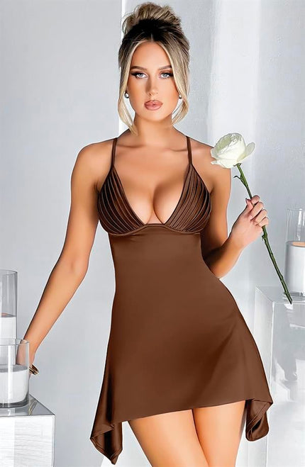 Arias Dolap Özel Tasarım İnce Askılı Göğüs Dekolteli Mini Saten Gecelik 